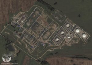 Новини України - Супутникові знімки показали масштаб пожежі на російському НПЗ