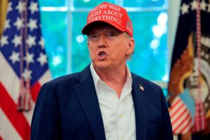 Новини світу - Трамп пообіцяв "важливе рішення" через два тижні