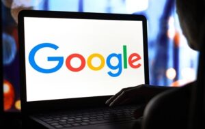 Технології - У Google виявили баг, який дозволяв приховати будь-яку статтю з пошуку