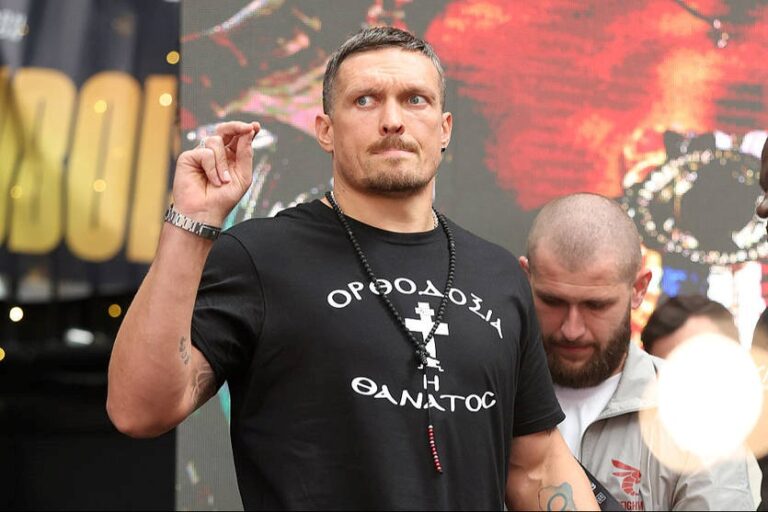 Новини спорту - Усик травмований і просить відкласти зустріч з Паркером, розповів Лапін