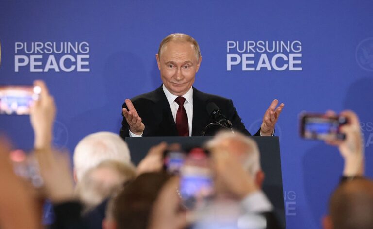 Новини світу - Військові витрати РФ залишаються рекордними - ЗМІ
