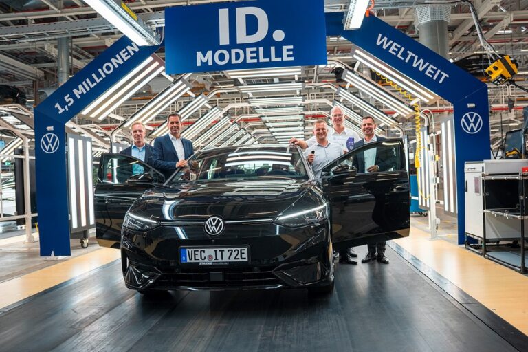Авто новини - Volkswagen продав півтора мільйона електромобілів ID