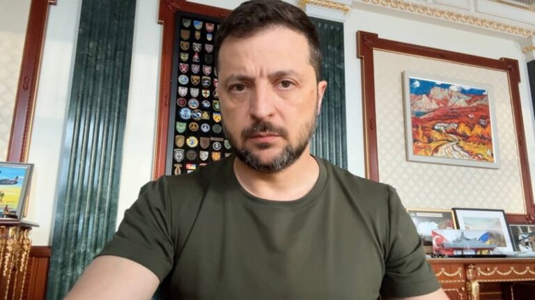 Новини України - Зеленський анонсував нові санкції проти Росії