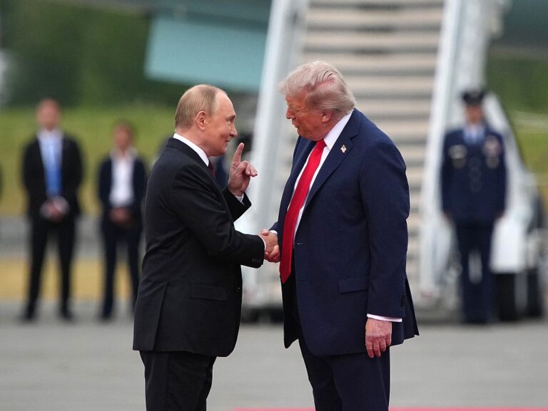 Новини світу - ЗМІ: США і Росія кулуарно обговорювали енергоугоди