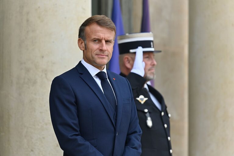 Новини світу - Макрон гостро відповів Трампу на вимогу щодо Китаю