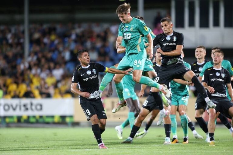 Новини спорту - У грі Динамо стався автогол, але команда вийшла в 1/8 фіналу Кубка України