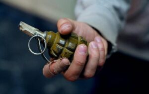 Новини України - У Хмельницькому чоловік підірвав гранату: є постраждалі