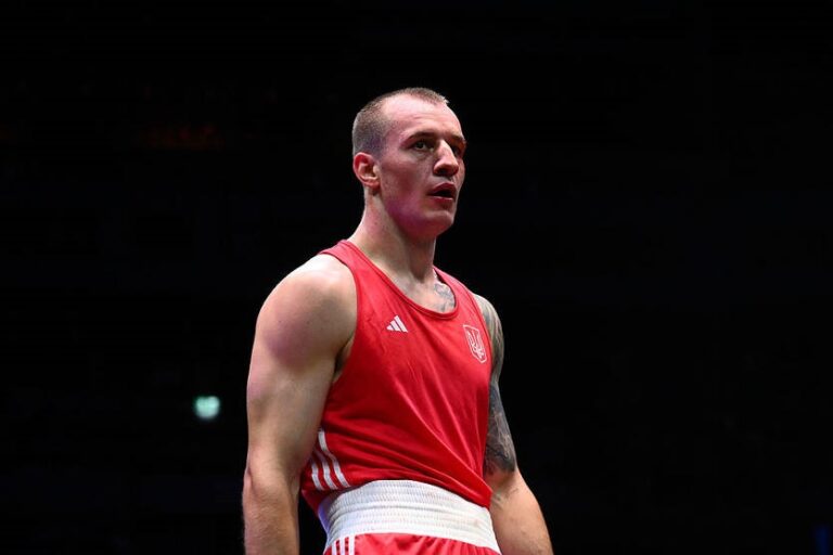 Новини спорту - Усик відзначив успіхи українця, який здобув медаль