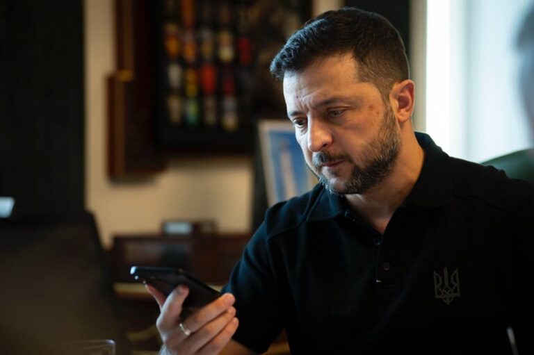 Новини України - Зеленський привітав прем'єра Норвегії з результатами виборів