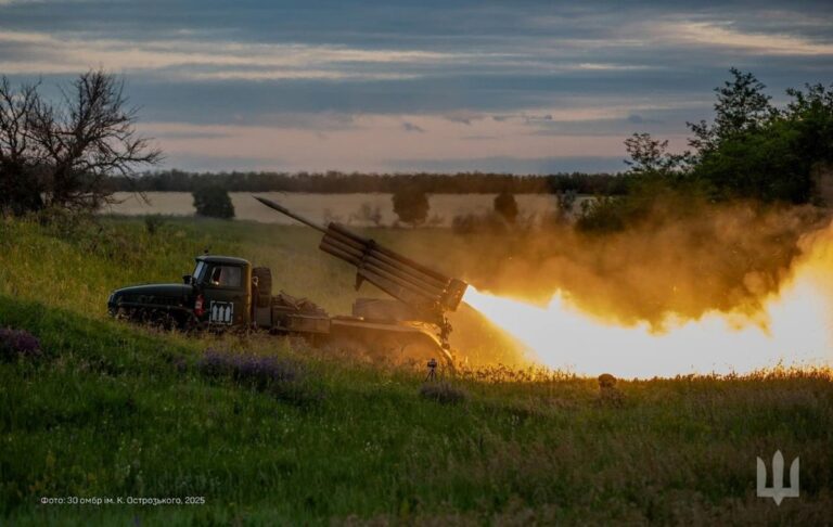 Новини України - ЗСУ ведуть активні бої на чотирьох напрямках