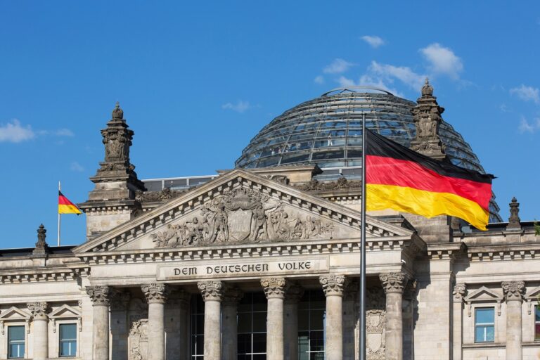 Новини світу - Бундестаг зняв недоторканність із двох депутатів AfD
