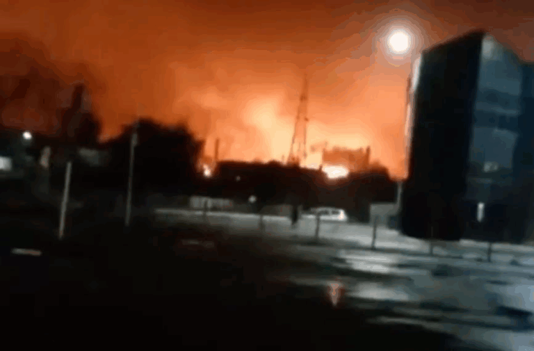 Новини світу - Дрони атакували Рязанський НПЗ - соцмережі