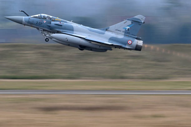 Новини світу - Греція не хоче передати Україні винищувачі Mirage