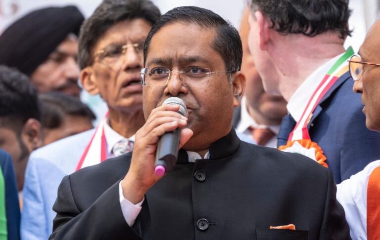 Новини бізнесу - Індія не підтвердила заяву Трампа про "зупинку імпорту нафти з РФ"