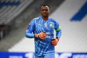 Новини спорту - Клуб Марсель увіковічив номер своєї легенди