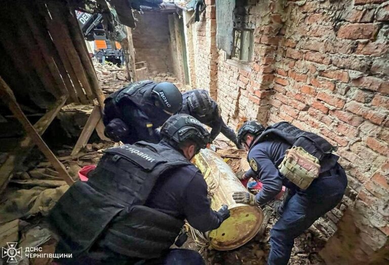 Новини України - На Чернігівщині знешкодили бойову частину Іскандер-К