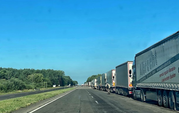 Новини України - На кордоні з Польщею можливі проблеми з рухом вантажівок