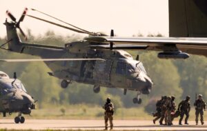 Новини світу - Нідерландські солдати зіткнулися з невідомими дронами в Польщі