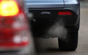 Авто новини - П’ятьох автогігантів звинуватили у заниженні показників викидів