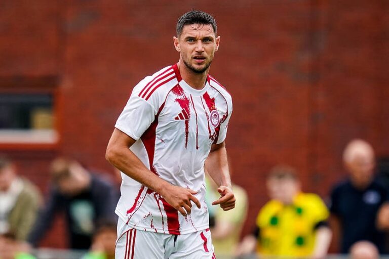 Новини спорту - Перемогу Олімпіакосу над Ларисою дав дубль гравця