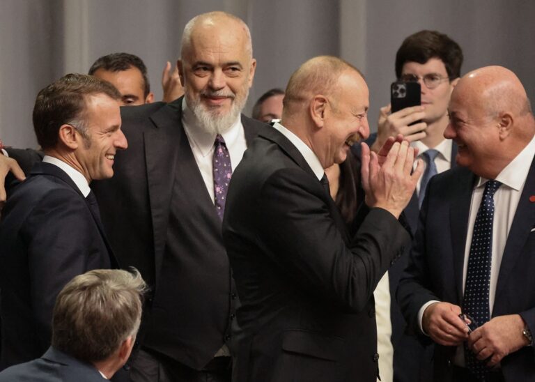 Новини світу - Прем’єр Албанії пожартував з Макроном та Алієвим над Трампом