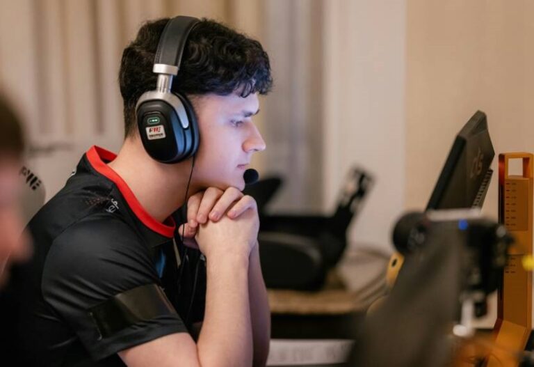 Новини спорту - Провал B8: поразка від FaZe та виліт з CS Asia Championships