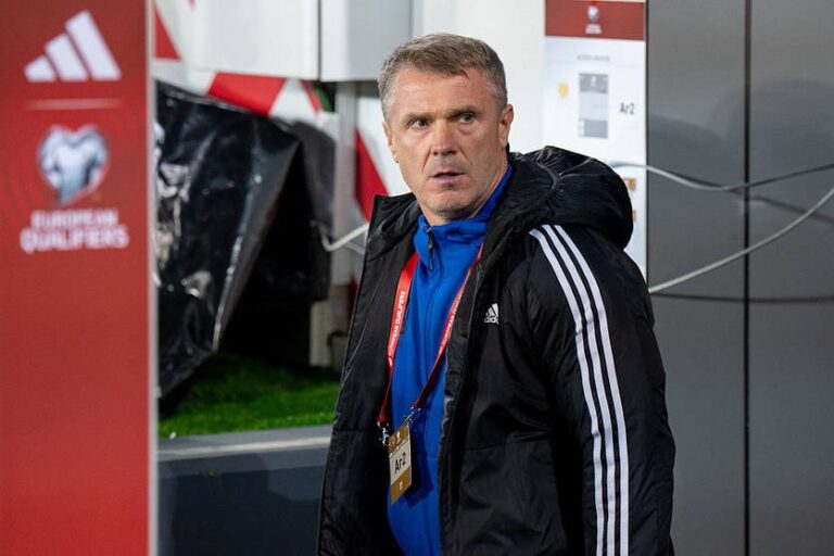 Новини спорту - Ребров налаштовує гравців на збірні Франції та Ісландії у листопаді
