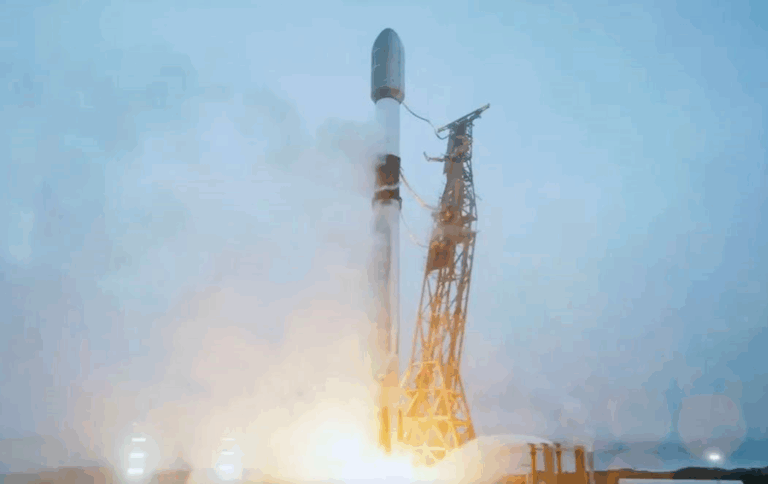 Новини світу - SpaceX подолала позначку у 10 000 супутників Starlink