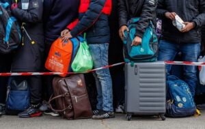 Новини України - Стало відомо, скільки українців віком 18-22 років виїхало до Польщі