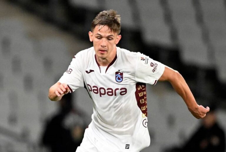 Новини спорту - Турецький клуб планує віддати українського нападника в оренду