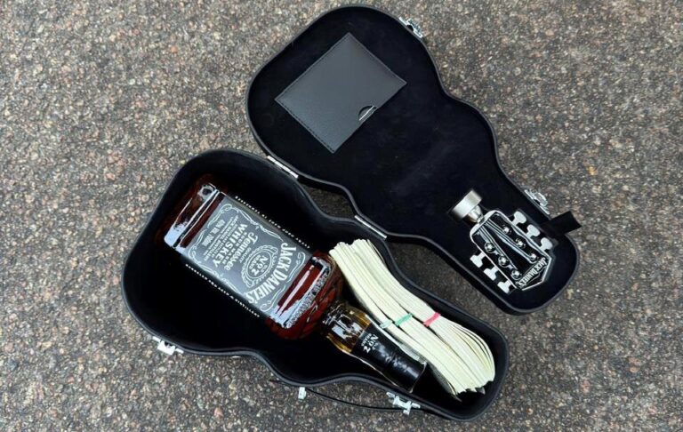 Новини Києва - У Києві поліцейський вимагав $25 тисяч у бізнесмена