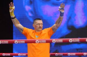 Новини спорту - Усик про завершення кар'єри в боксі: За логікою речей, далі я тренер