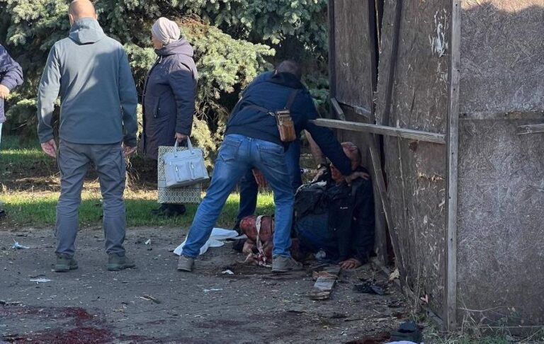 Новини України - В Луганську від вибуху замінованої музичної колонки постраждали двоє людей