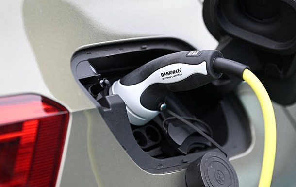 Авто новини - В Україні імпорт електромобілів з початку року зріс на 52%