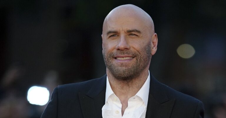 Новини культури - Джон Траволта показав рідкісне фото підрослого сина на його 15-річчя