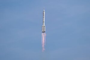 Технології - Китай запустив безпілотний корабель на космічну станцію