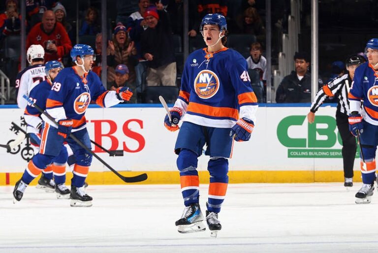 Новини спорту - НХЛ: драматична перемога Айлендерса на фініші