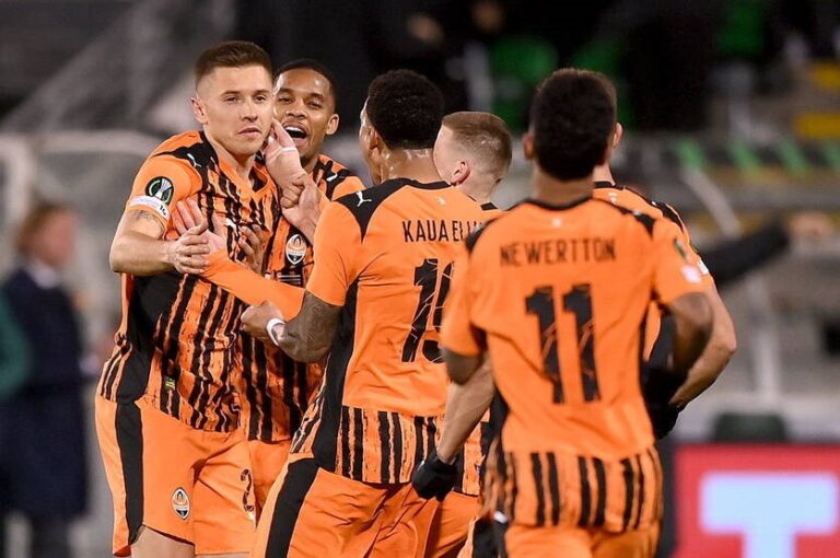 Новини спорту - Шахтар переміг Шемрок Роверс завдяки голам Еліаса і Назарини