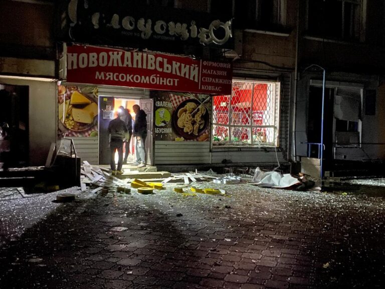Новини України - У Новгород-Сіверському показали наслідки нічного удару по центру міста