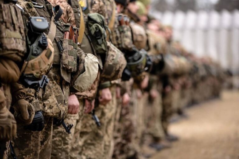 Новини України - Загинули військові і діти. Удар по шикуванню ЗСУ