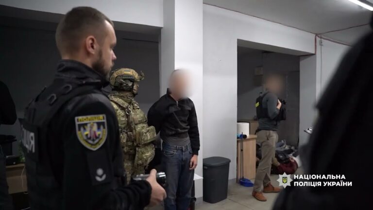 Поліція викрила мережу шахрайських call-центрів, яка ошукала громадян ЄС на 50 мільйонів