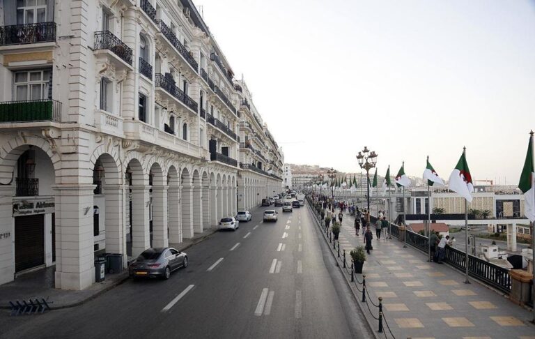 Новини світу - Алжир вимагає у Франції репарації "за злочини колоніалізму"