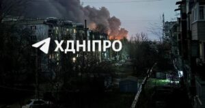 Новини України - Атака РФ: Дніпро після вибухів накрив чорний дим