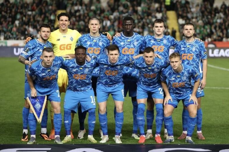 Новини спорту - Названі футболісти, які вийдуть на поле в матчі Фіорентіна - Динамо