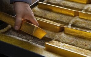 Новини політики - Росія “проїдає” стратегічні запаси золота