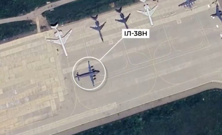 Новини світу - СБУ уразила літак-розвідник в Новоросійську