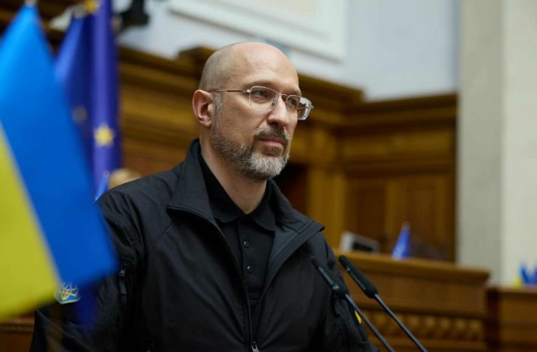 Новини України - Шмигаль анонсував контракти для військових з покращеними умовами