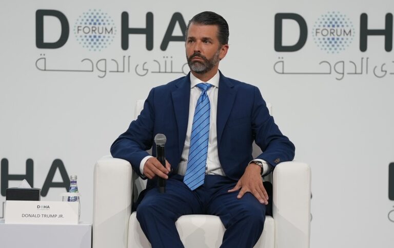 Новини світу - Син Трампа вважає, що його батько може вийти з мирного процесу щодо України