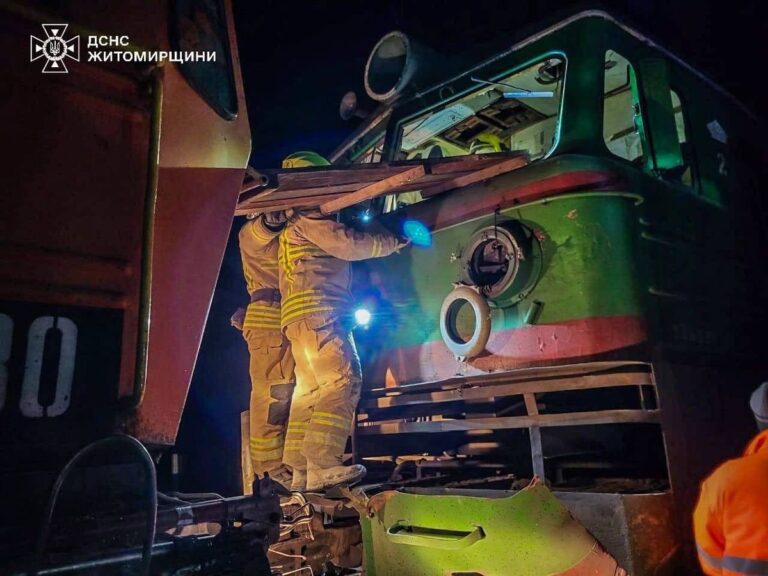 Новини України - Удар по поїзду під Коростенем: БпЛА перешкоджають відновленню