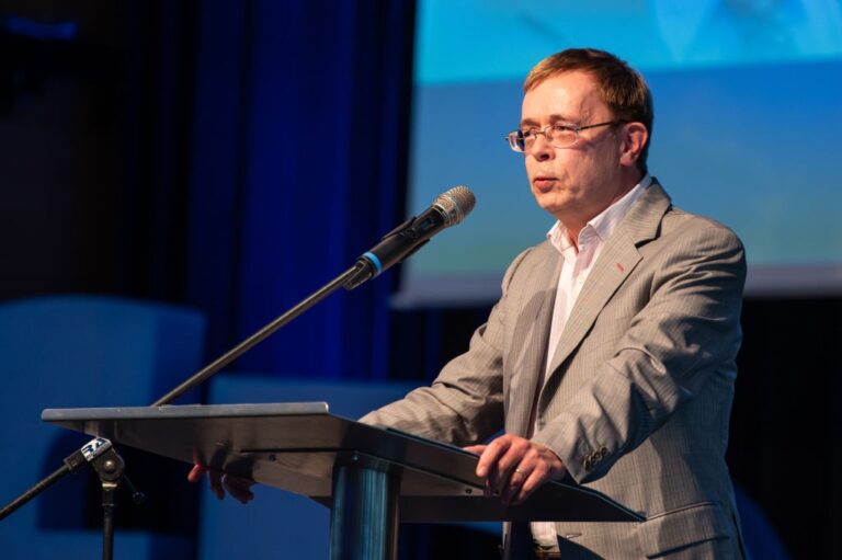 Новини України - Україна скасувала візит євродепутатів через проросійського політика - ЗМІ